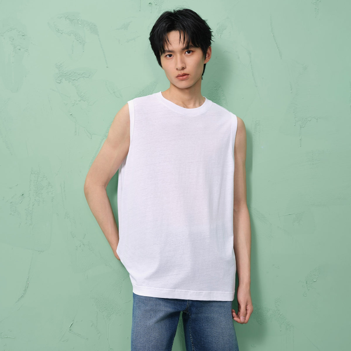 MY_12026314001_RW01_2_1_4_1500_1500.jpg;color:Signature White