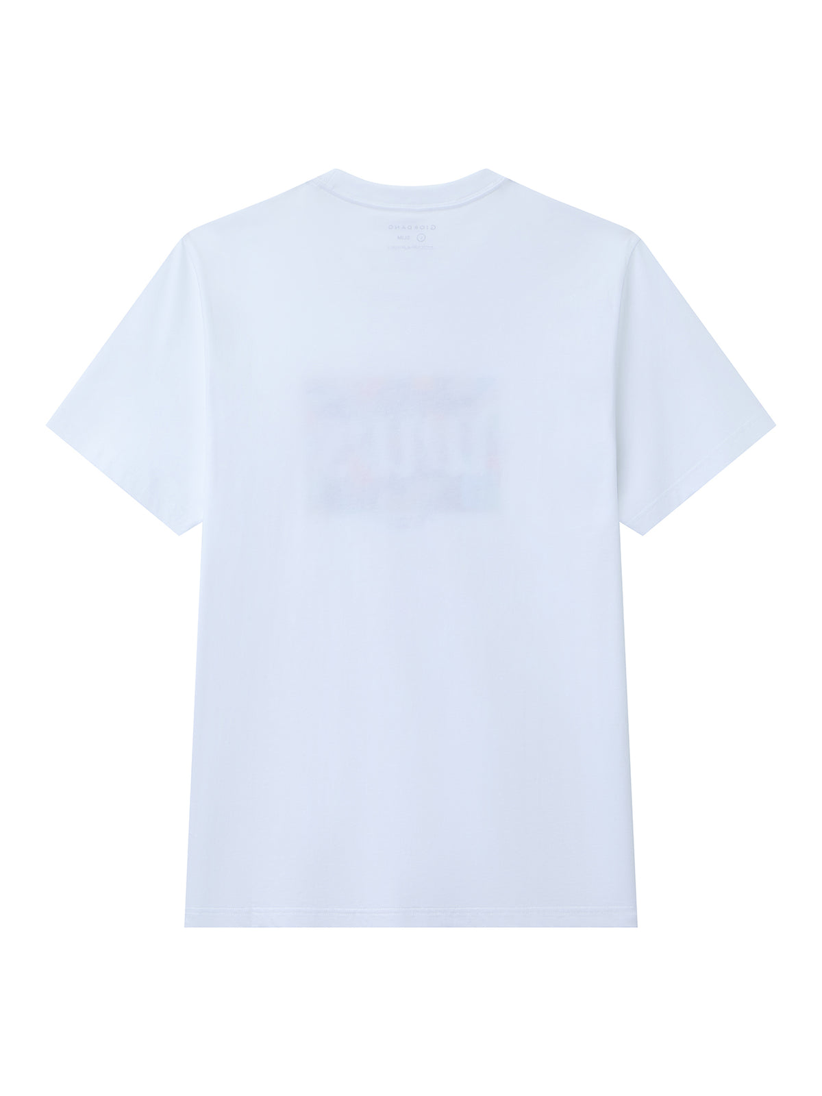 MY_01096022001_RW01_4_2_2_1290_1720.jpg;color:Signature White