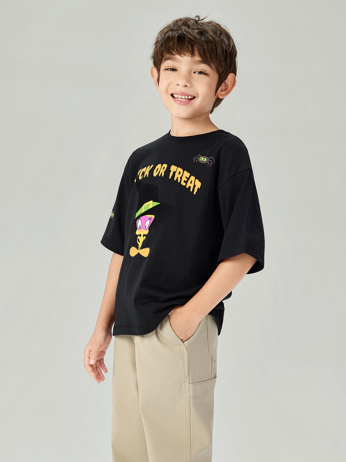 MY_03086369001_RW09_3_1_4_1290_1720.jpg;color:Signature Black