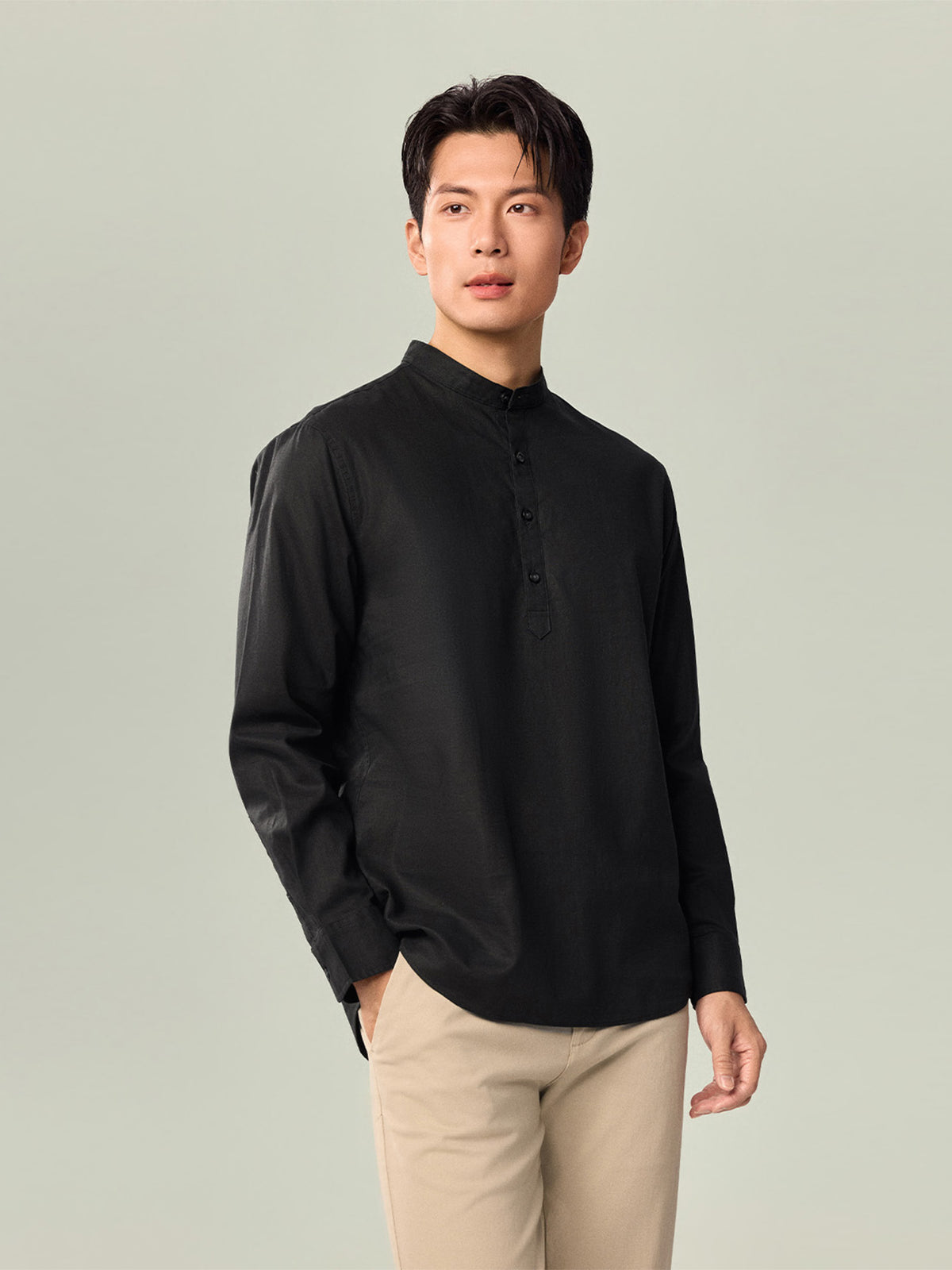 MY_01046218002_RW09_3_1_5_1290_1720.jpg;color:Signature Black
