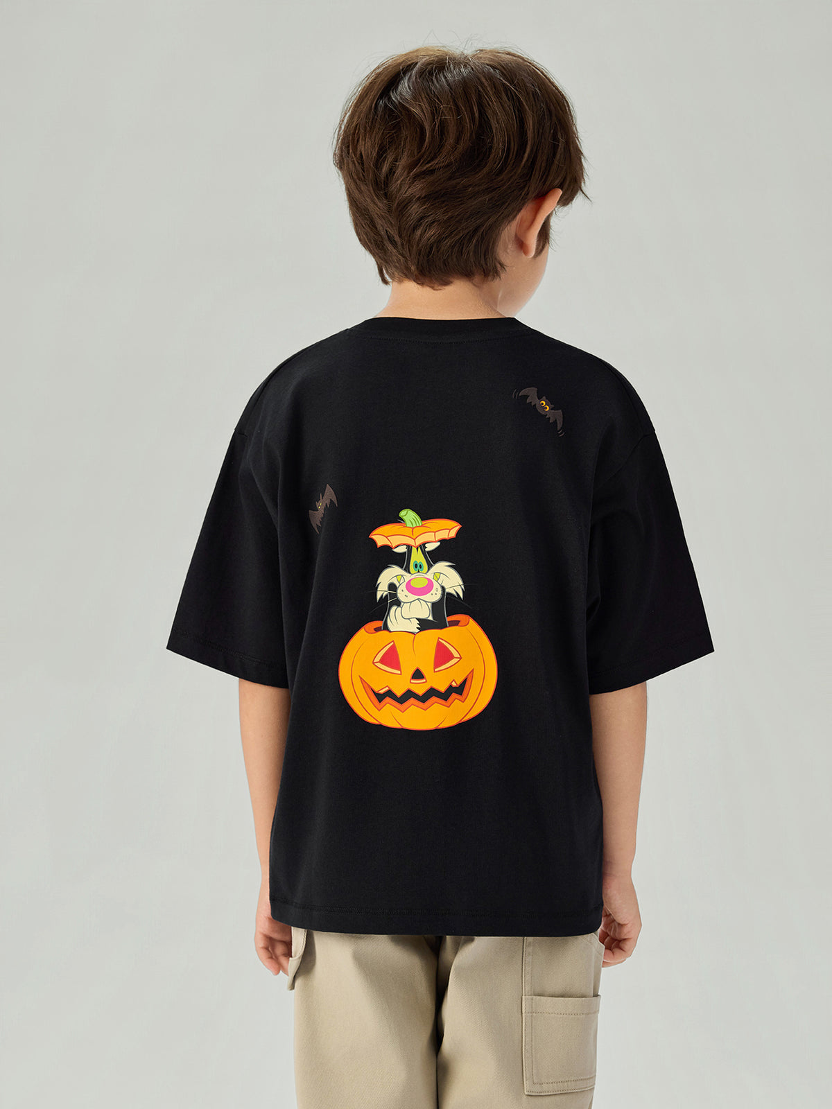 MY_03086369001_RW09_3_1_6_1290_1720.jpg;color:Signature Black