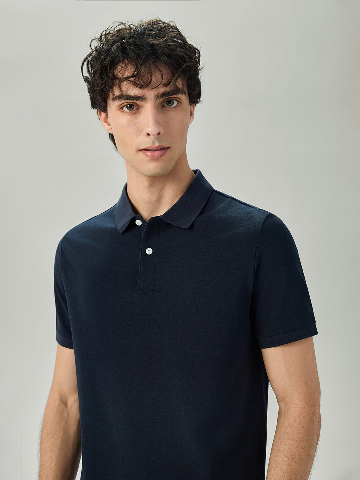 MY_01016245002_RW26_3_1_5_1290_1720.jpg;color:Signature Navy