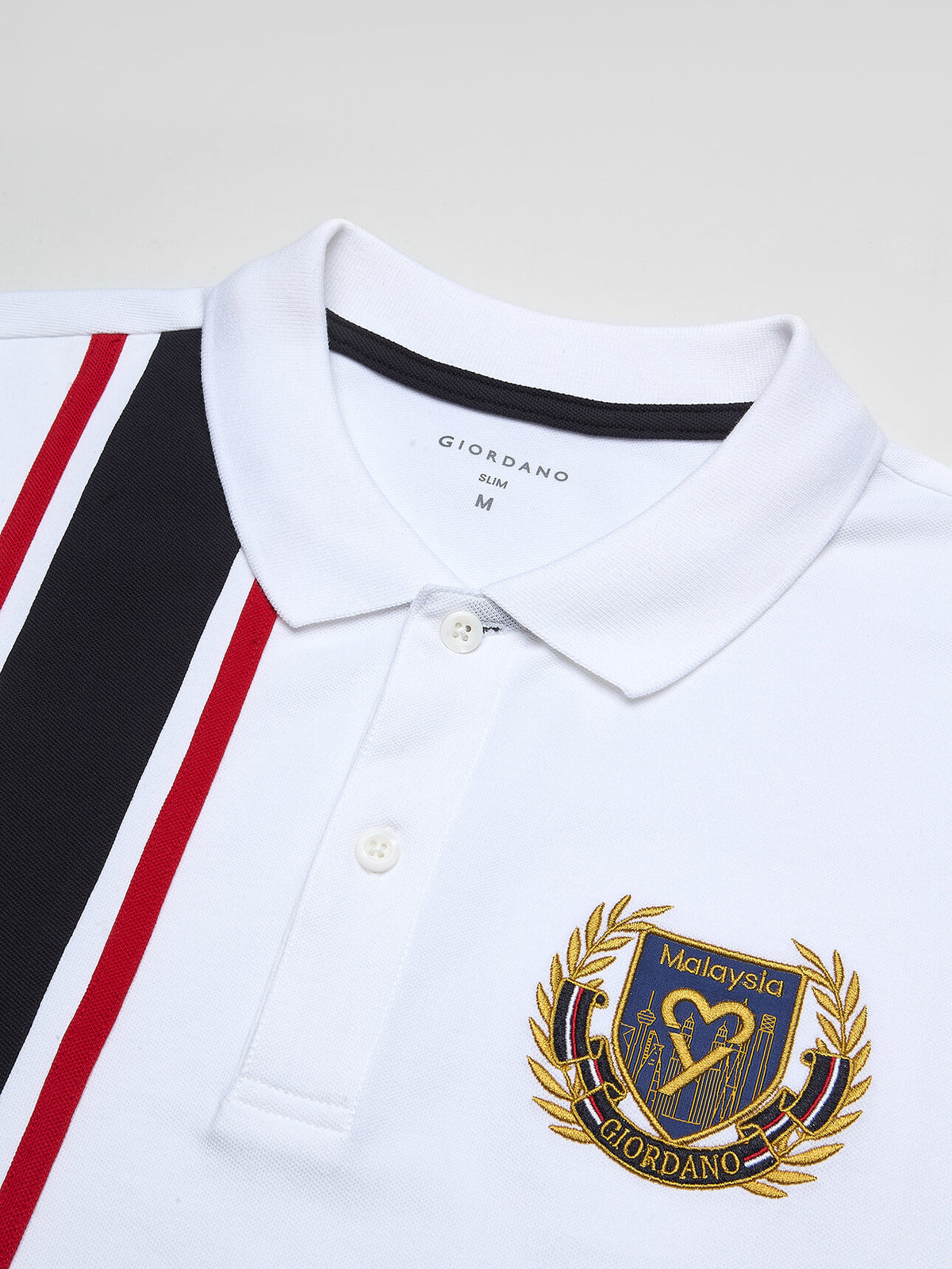 MY_01016166001_RW80_4_2_5_1290_1720.jpg;color:White x Navy x Red